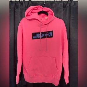 Levi’s Pink Men sweater